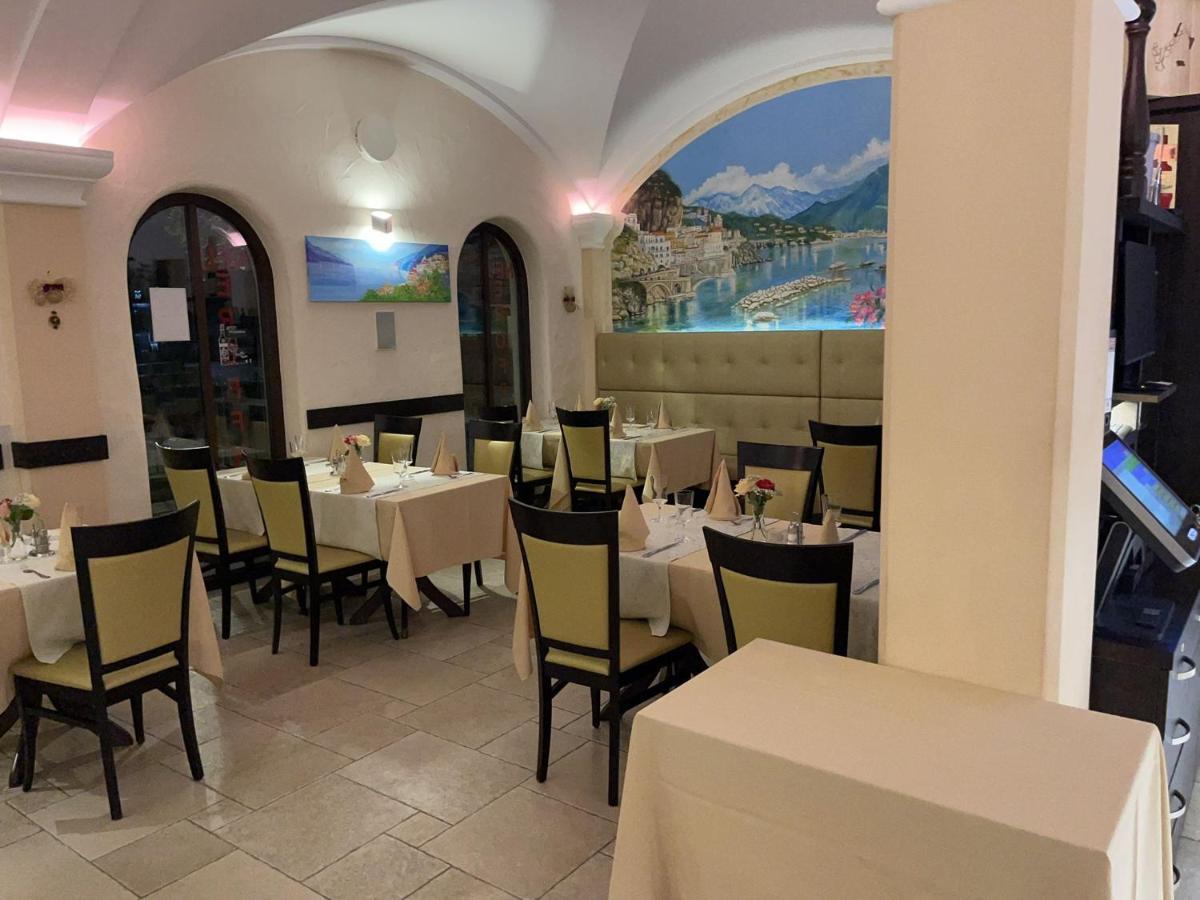 Amalfi Buttenwiesen エクステリア 写真